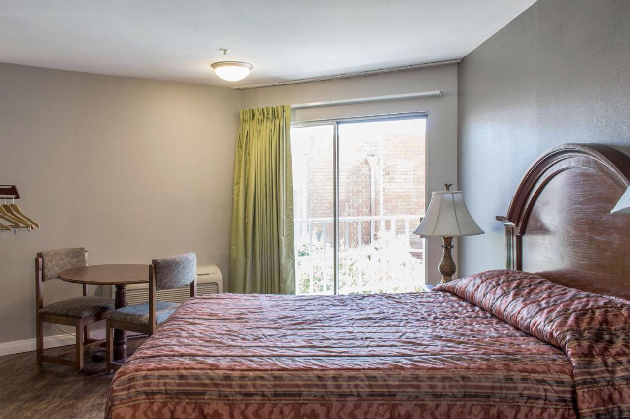 Econo Lodge Gorman 외부 사진